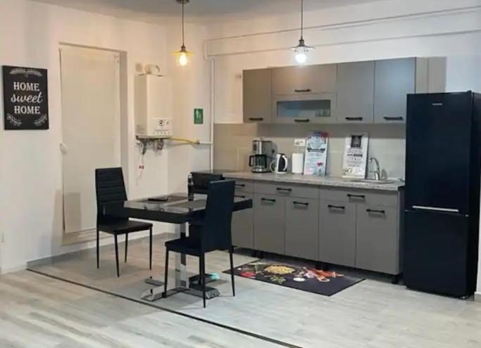 Chic Apartament Complex Inamstro Яссы Экстерьер фото