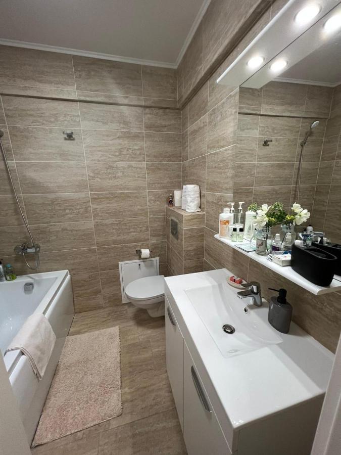 Chic Apartament Complex Inamstro Яссы Экстерьер фото